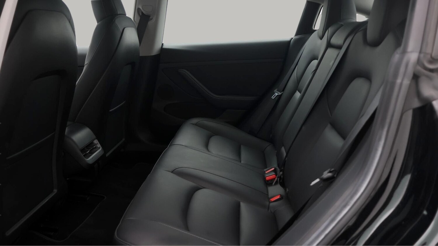 Used Tesla Model 3 2021 for sale - 77700952: Photo 16