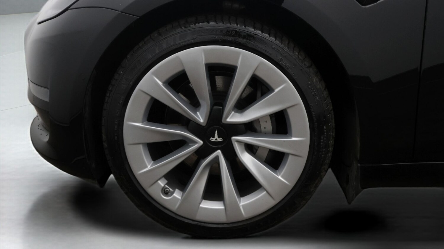 Used Tesla Model 3 2021 for sale - 77700952: Photo 18