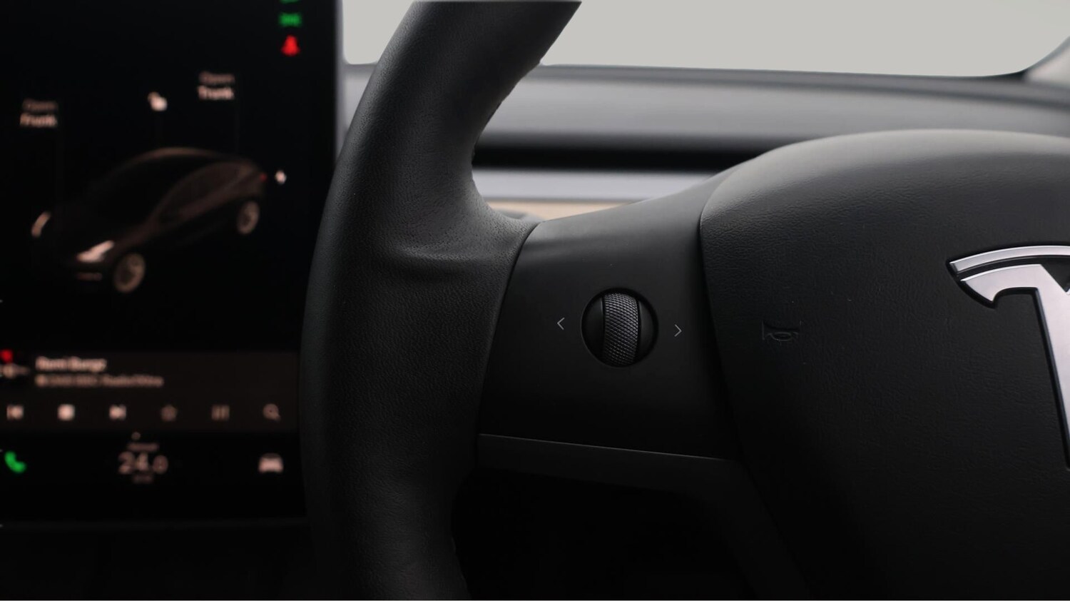 Used Tesla Model 3 2021 for sale - 77700952: Photo 23