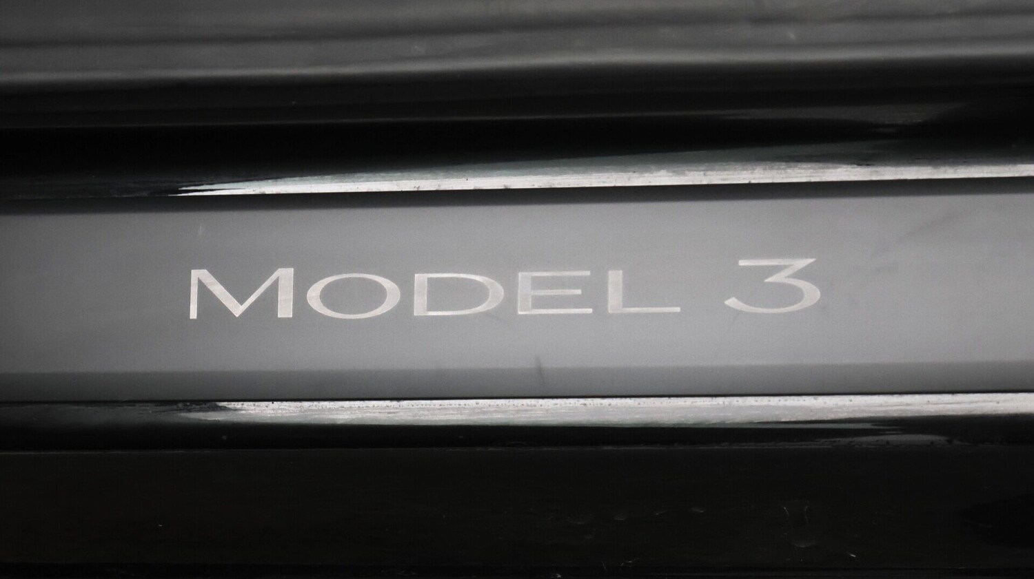 Used Tesla Model 3 2021 for sale - 77700952: Photo 27