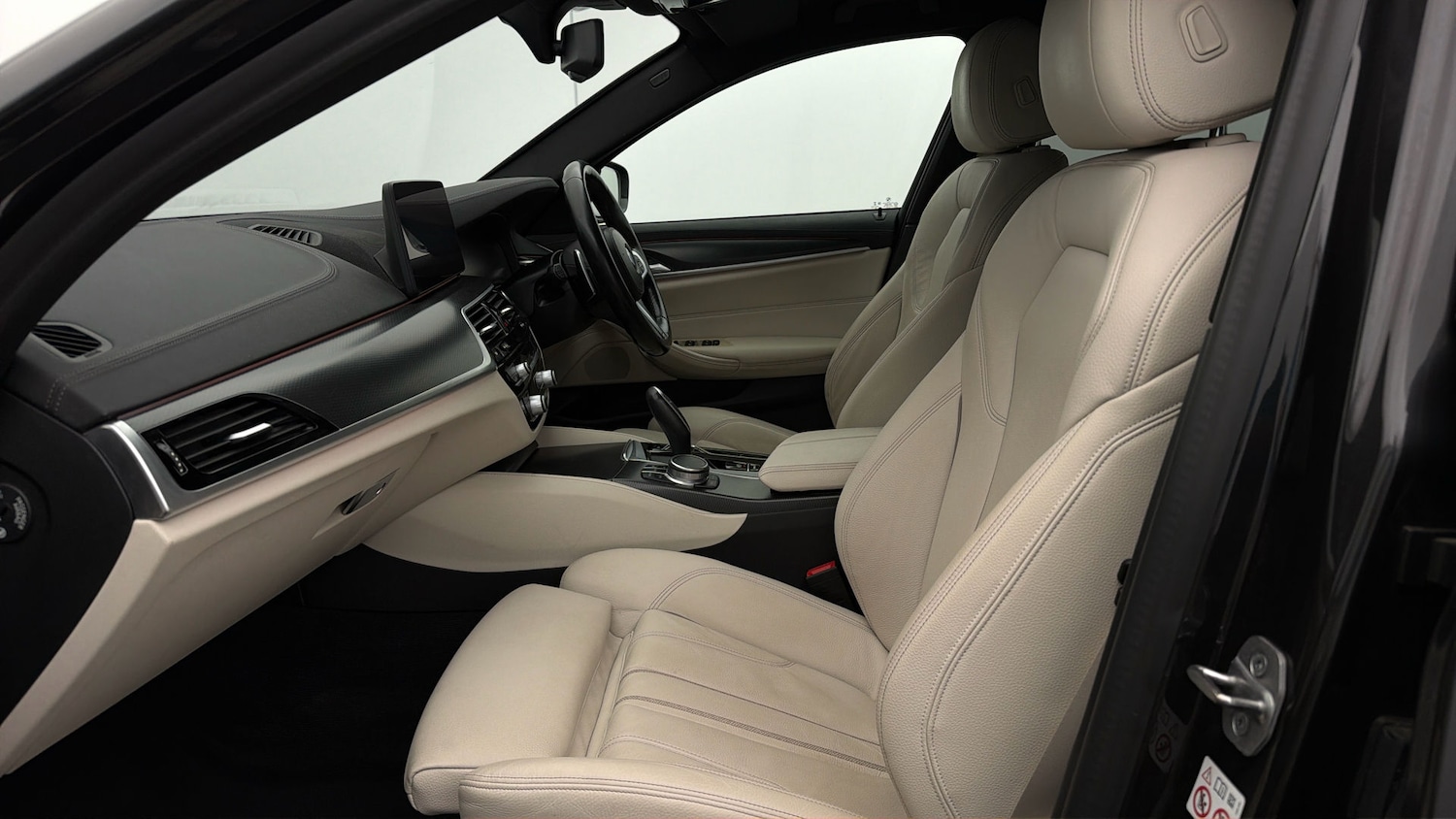 Used BMW 5 Series 2021 for sale - 78180228: Photo 13