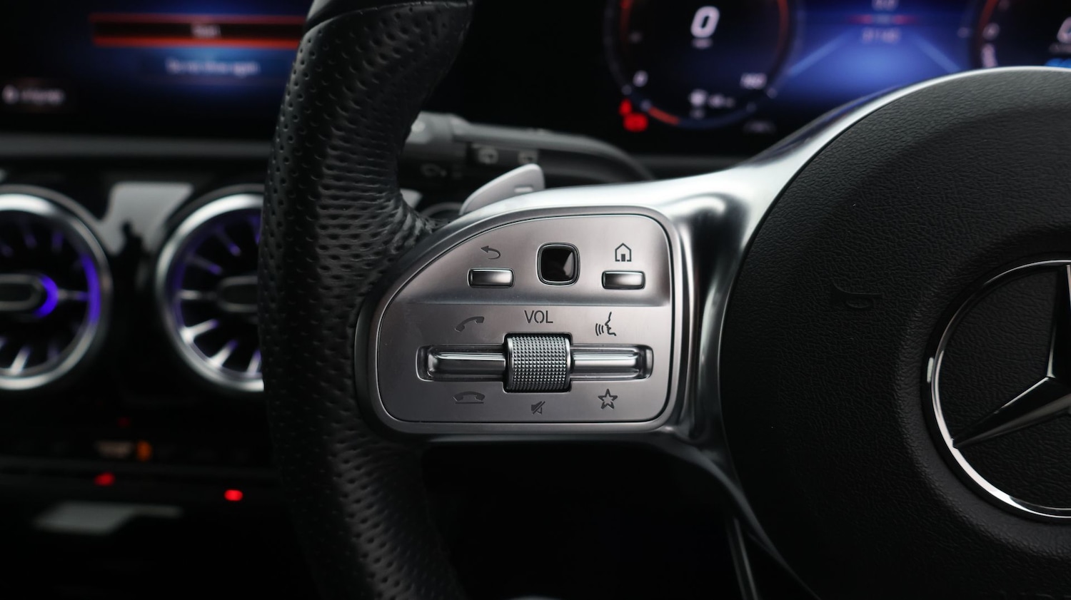 Used Mercedes-Benz CLA 2022 for sale - 77211610: Photo 25