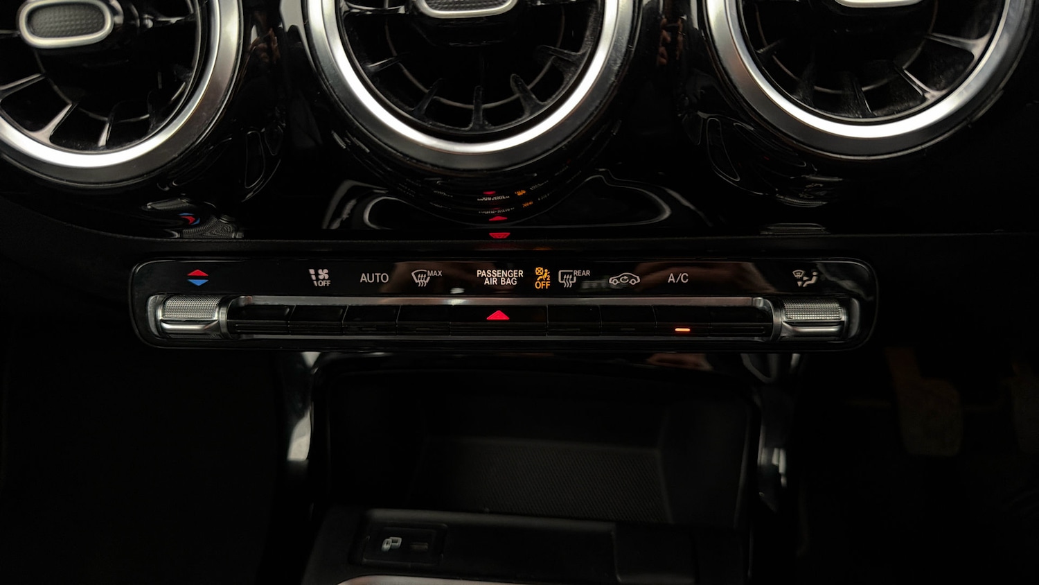 Used Mercedes-Benz A-Class 2020 for sale - 78043337: Photo 11