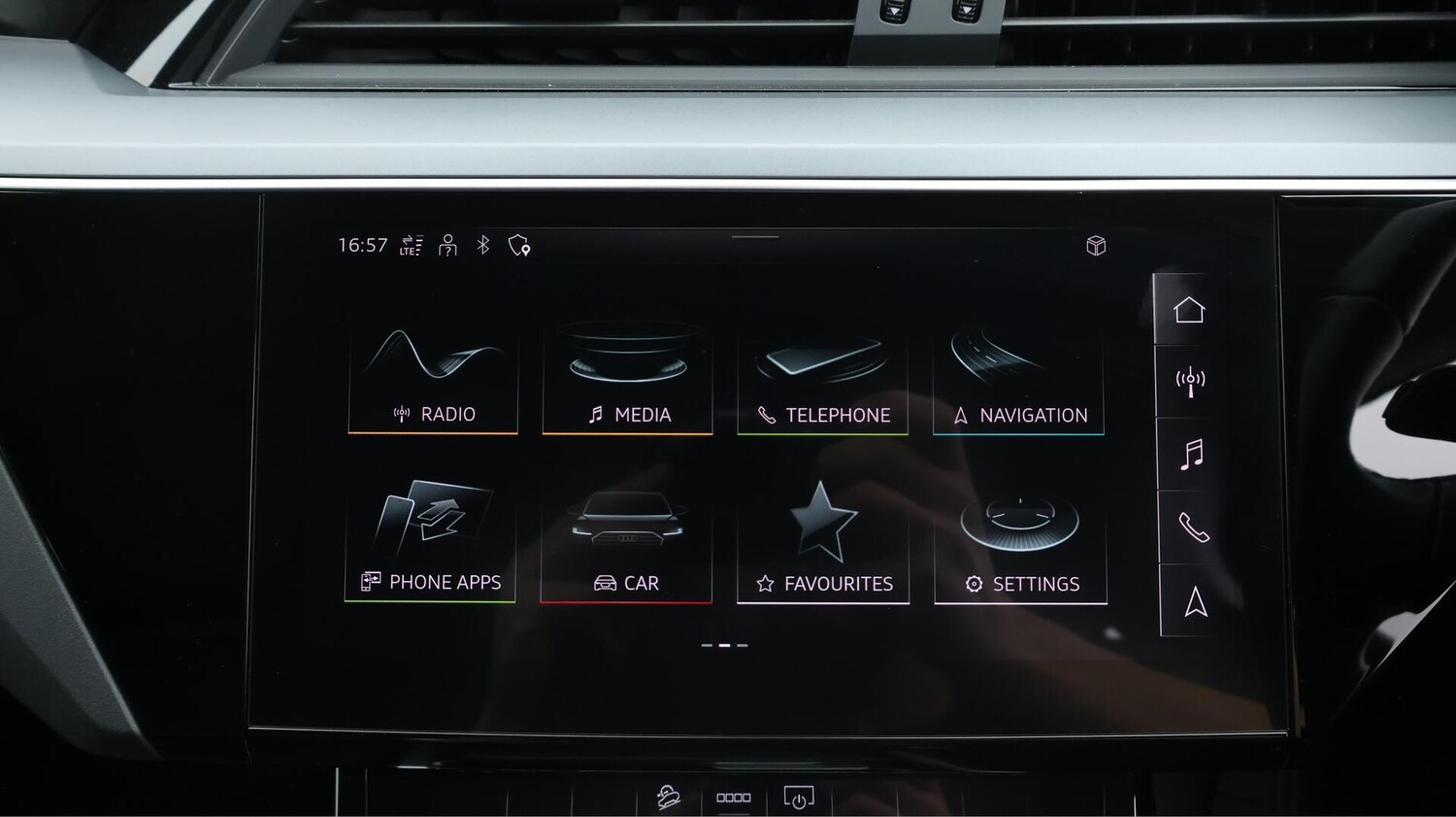Used Audi e-tron 2021 for sale - 76099217: Photo 12