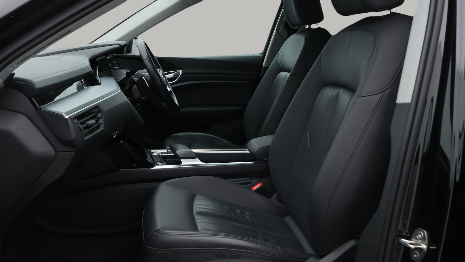 Used Audi e-tron 2021 for sale - 76099217: Photo 15