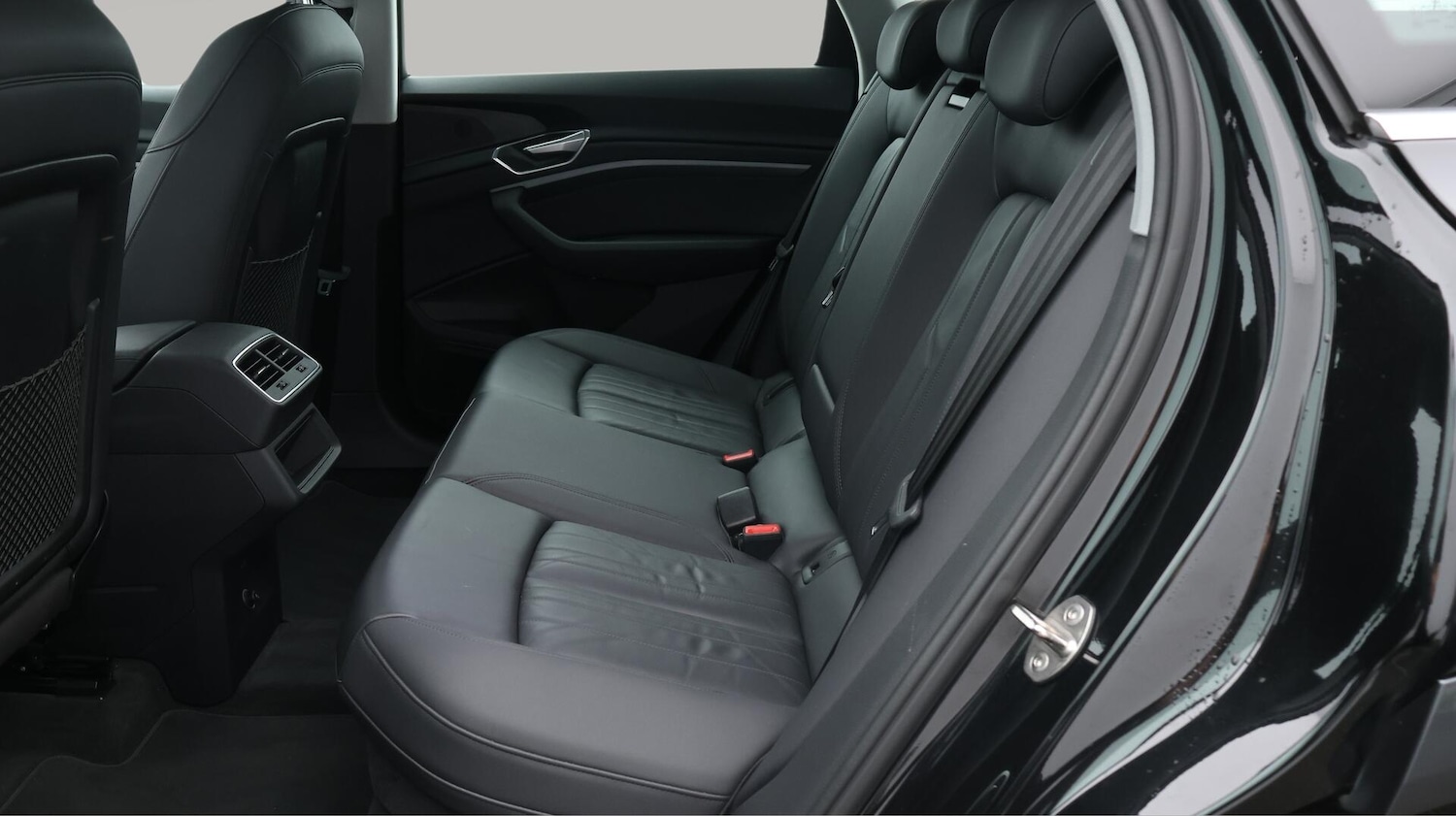 Used Audi e-tron 2021 for sale - 76099217: Photo 17