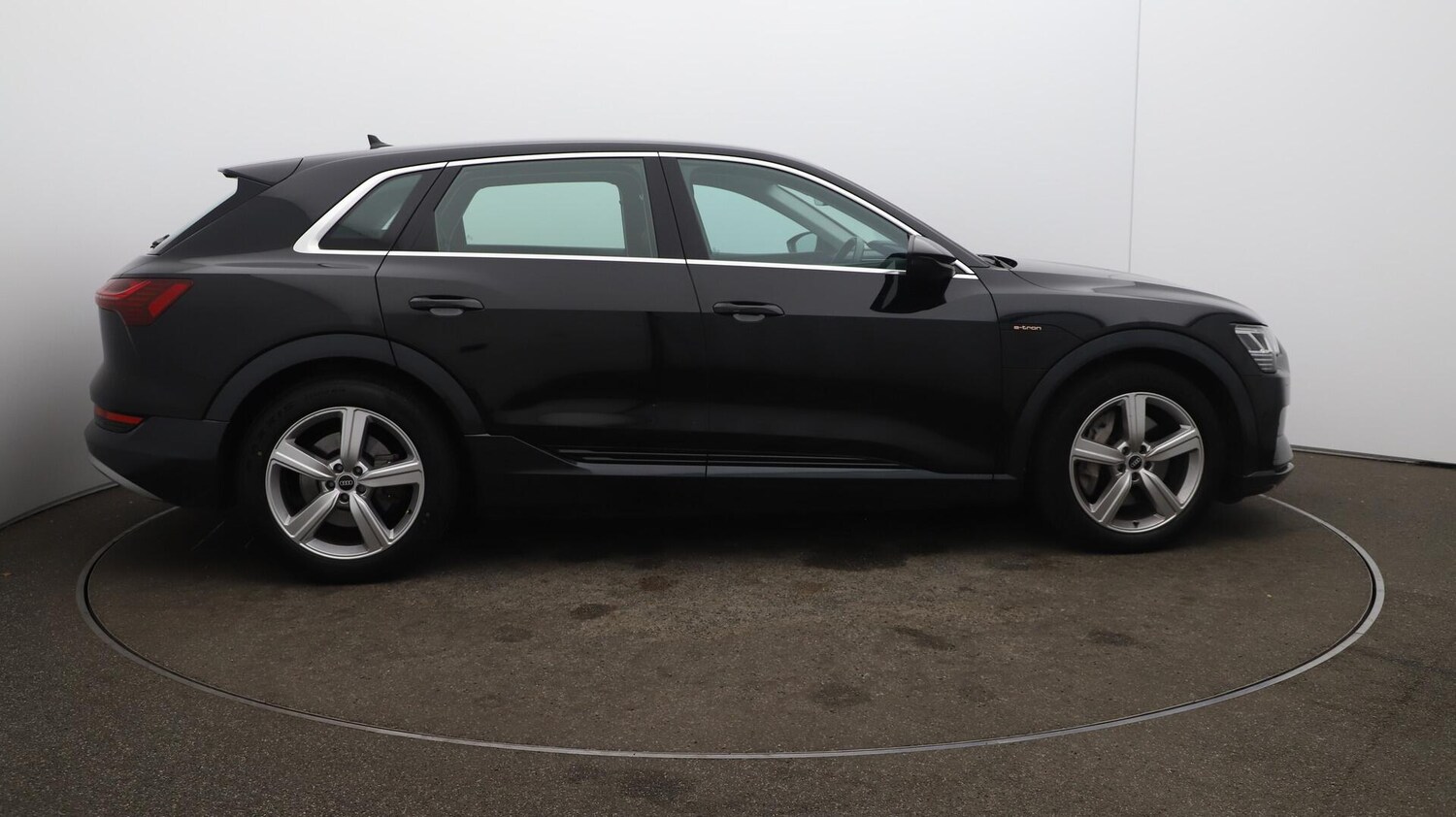 Used Audi e-tron 2021 for sale - 76099217: Photo 51