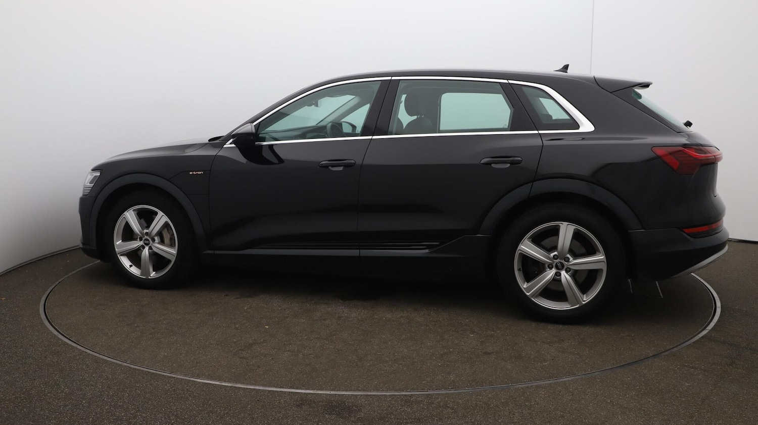 Used Audi e-tron 2021 for sale - 76099217: Photo 59