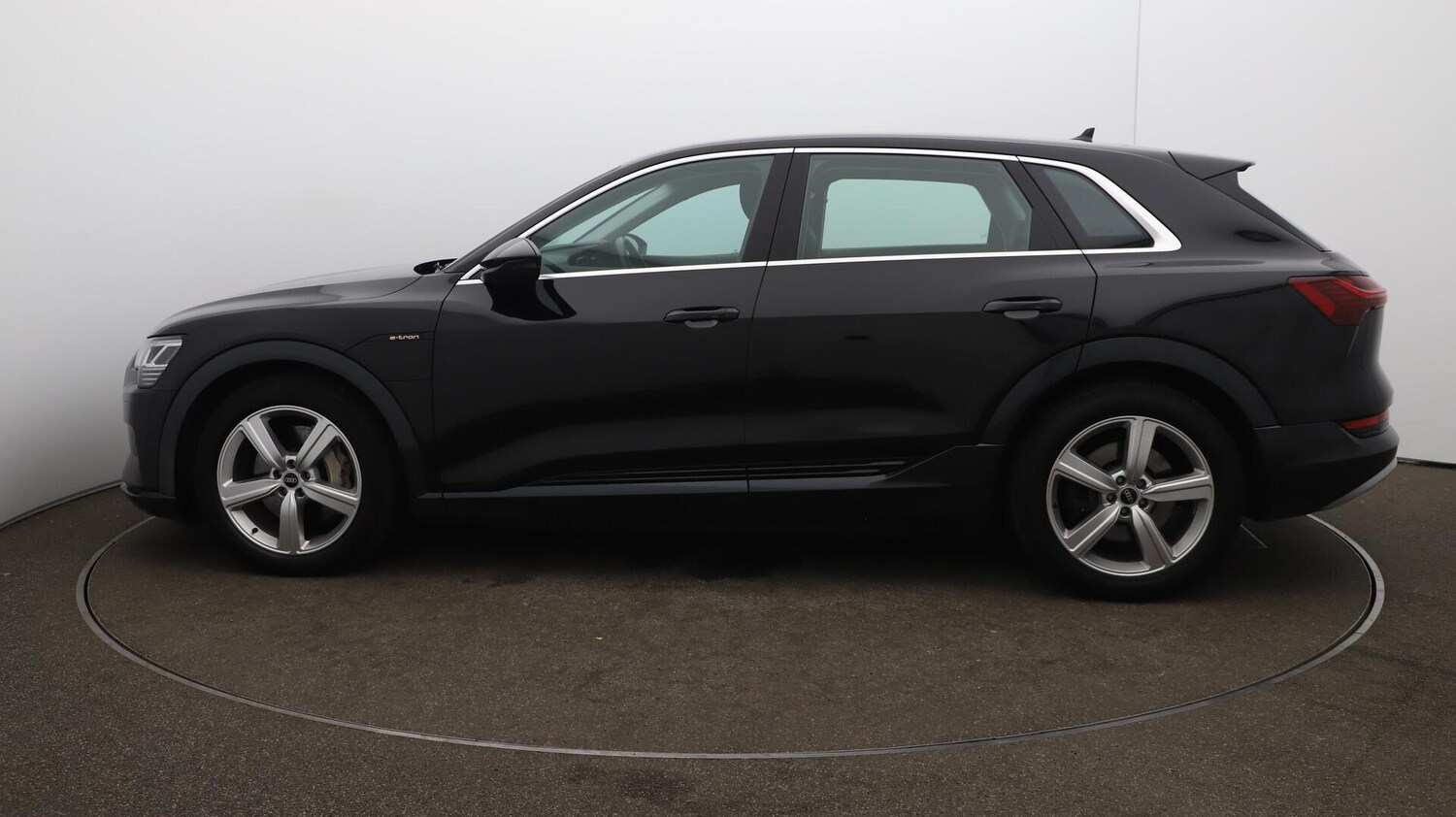 Used Audi e-tron 2021 for sale - 76099217: Photo 65