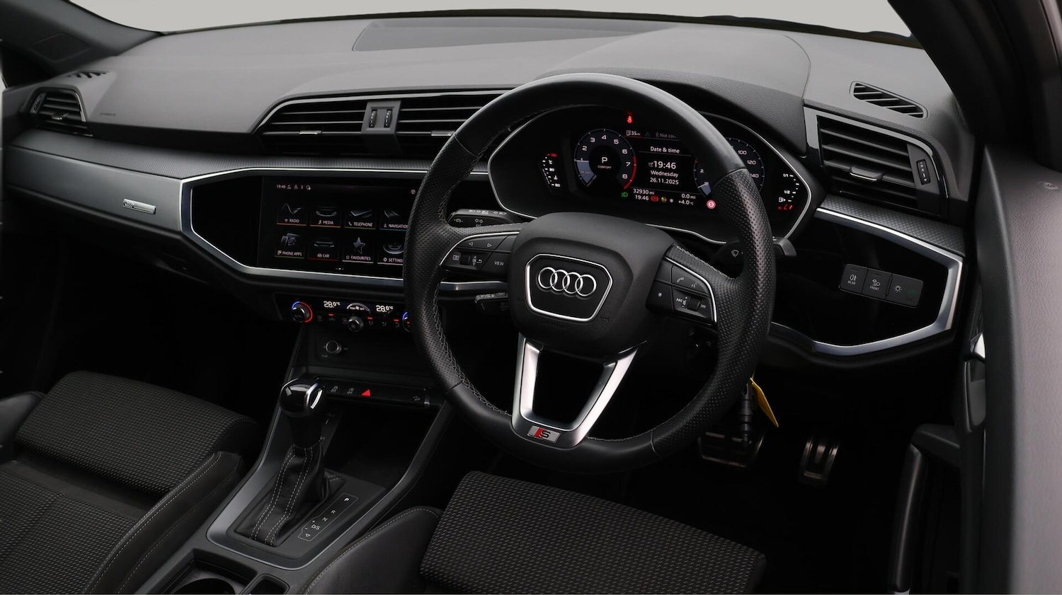 Used Audi Q3 2022 for sale - 76742671: Photo 10