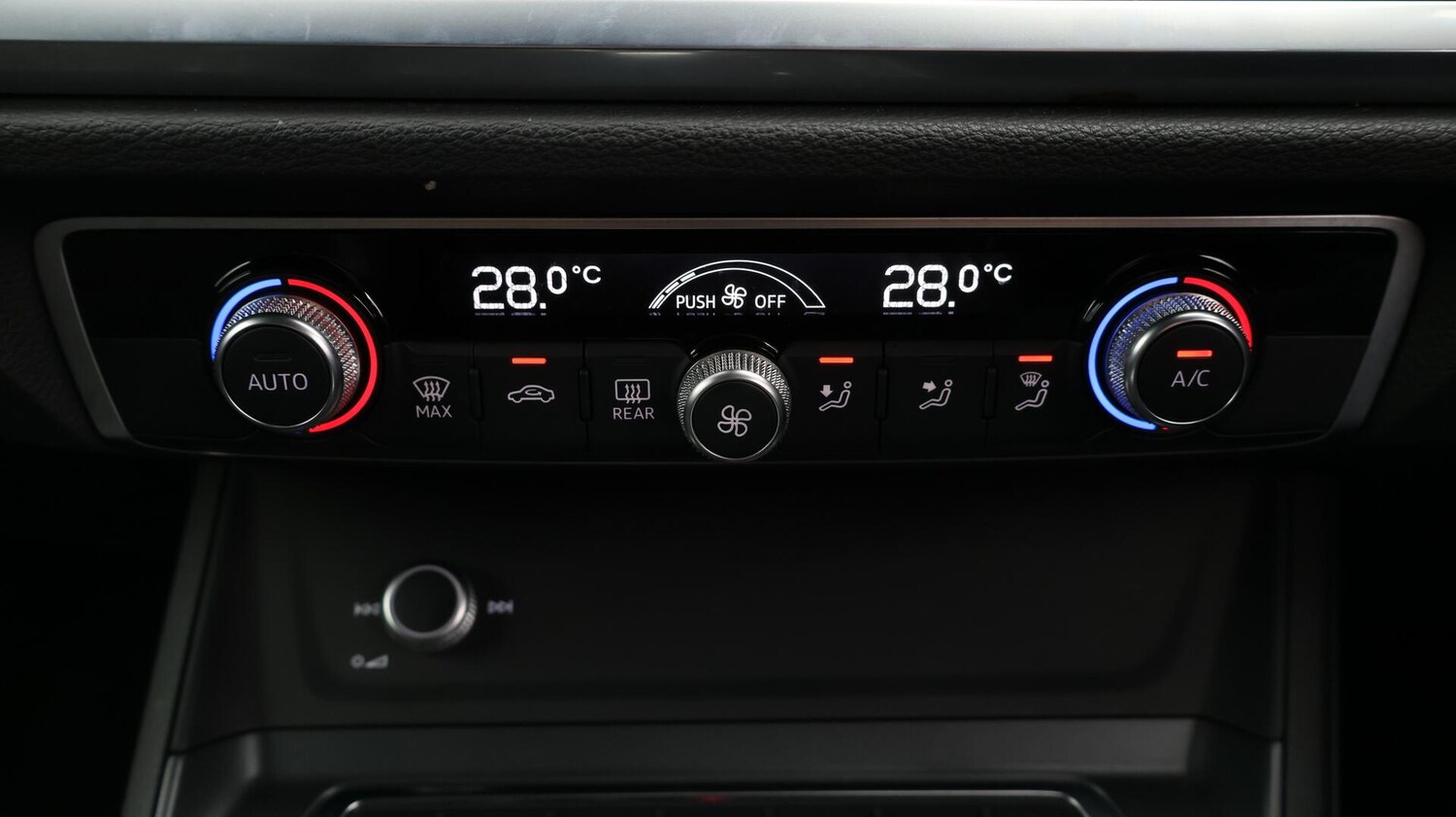 Used Audi Q3 2022 for sale - 76742671: Photo 13