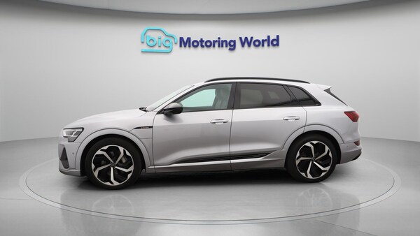 Used Audi e-tron 2021 for sale - 75622723: Photo 5