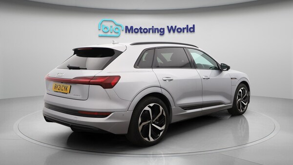 Used Audi e-tron 2021 for sale - 75622723: Photo 8