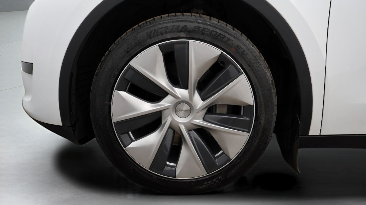 Used Tesla Model Y 2023 for sale - 77931397: Photo 18