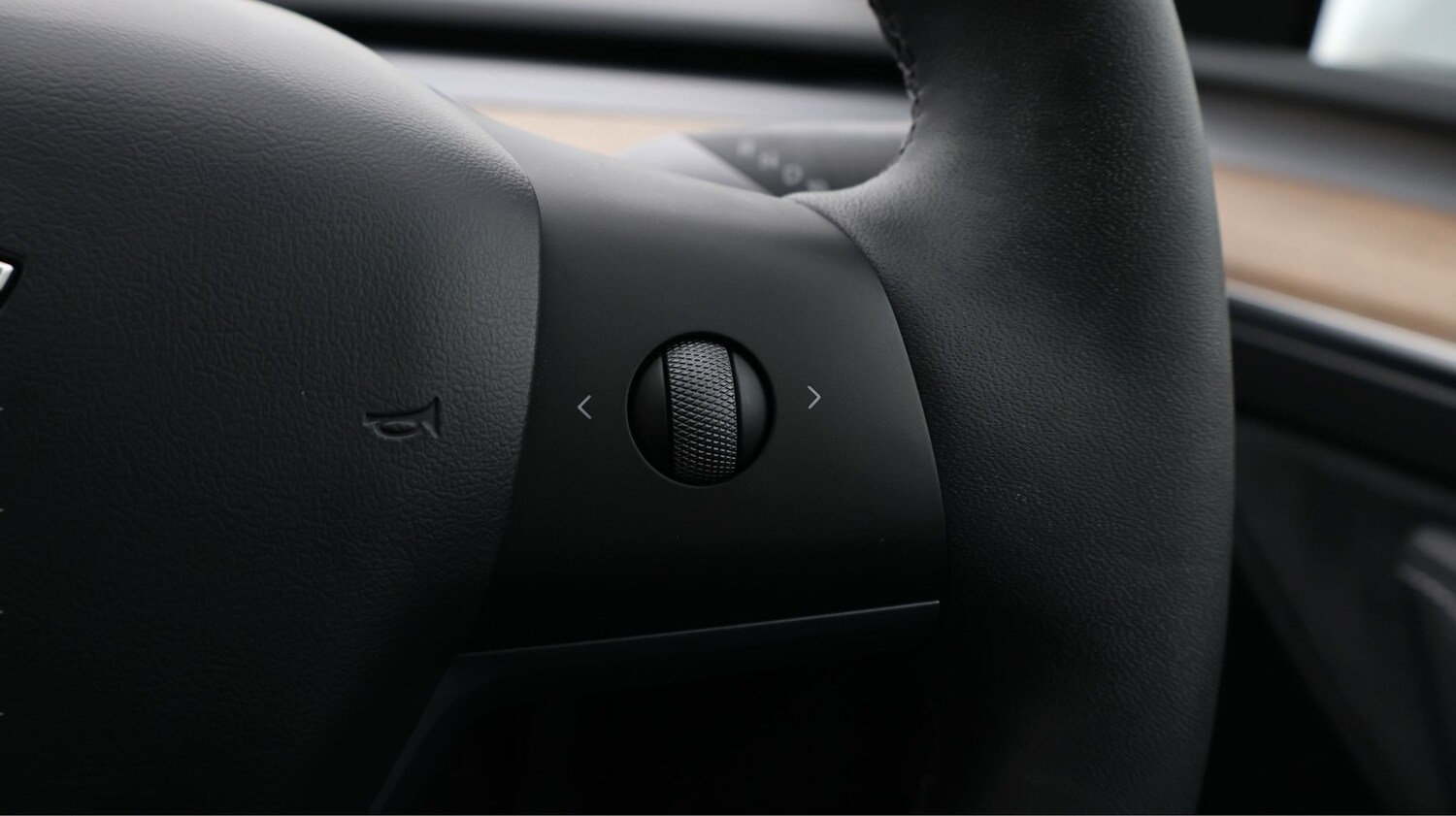 Used Tesla Model Y 2023 for sale - 77931397: Photo 22