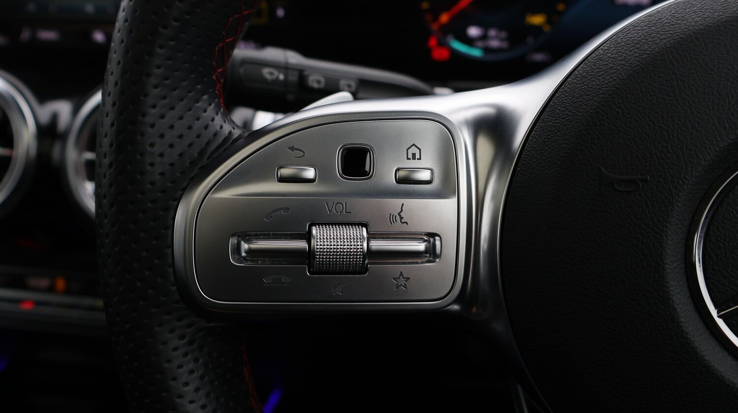 Used Mercedes-Benz EQB for sale - 77410809: Photo 30