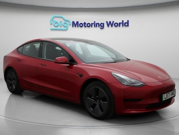 Tesla - Model 3