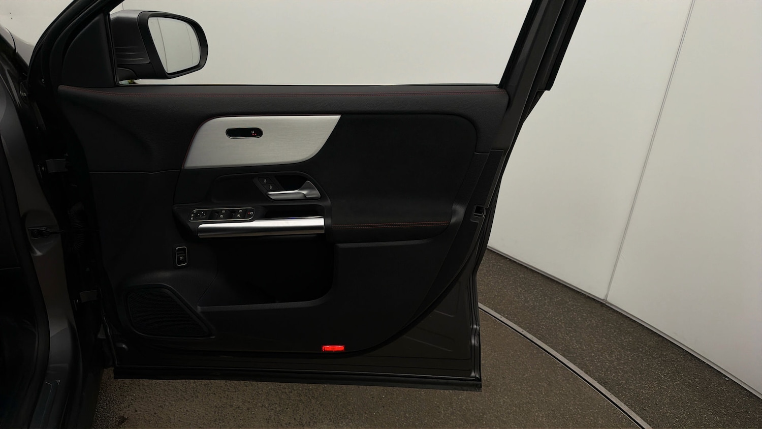 Used Mercedes-Benz EQA 2023 for sale - 77903395: Photo 14