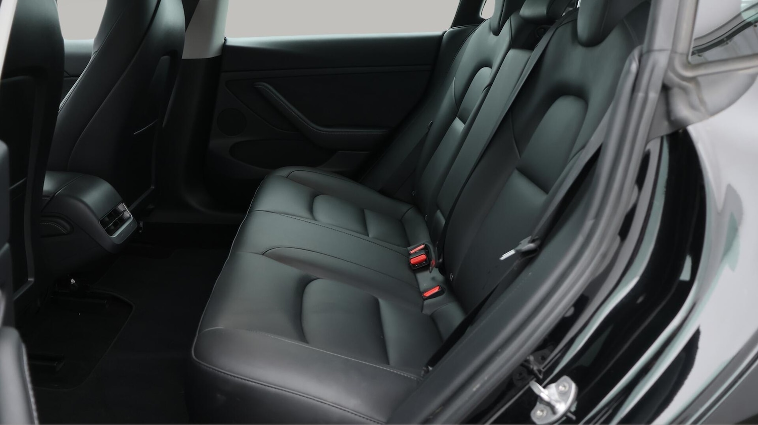 Used Tesla Model 3 2021 for sale - 76122650: Photo 17