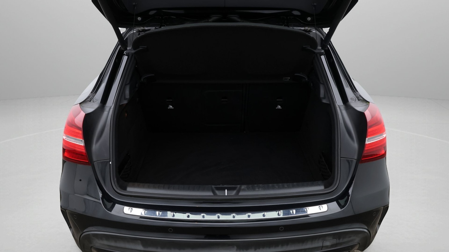 Used Mercedes-Benz GLA 2019 for sale - 77650369: Photo 17