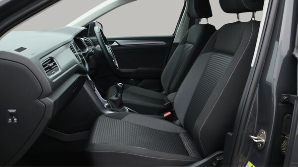 Used Volkswagen T-Roc for sale - 76247746: Photo 15