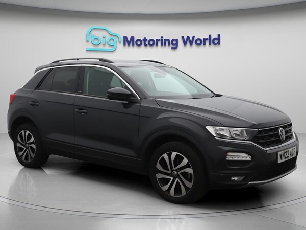 Used Volkswagen T-Roc for sale - 76247746: Photo 1