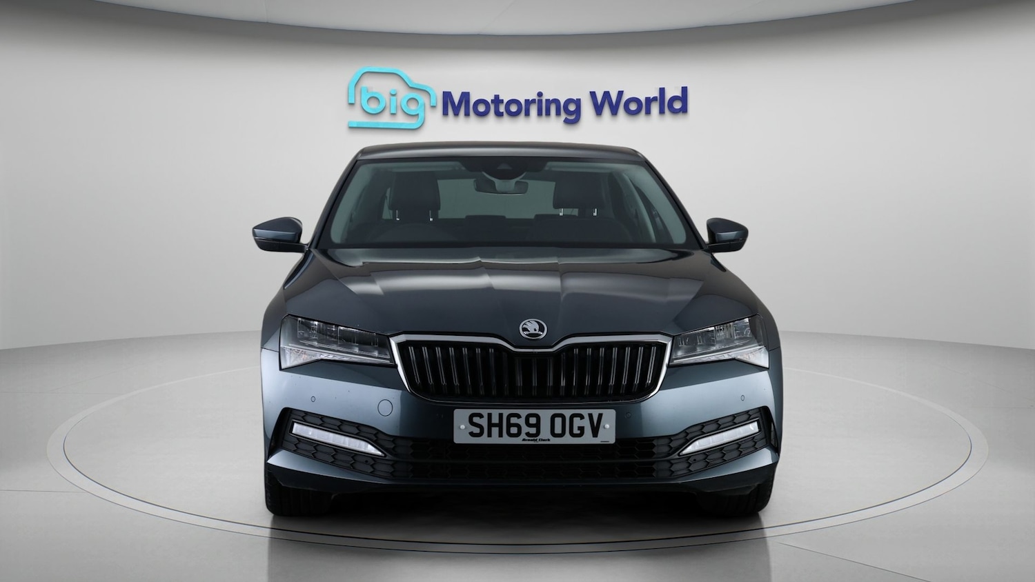 Used Skoda Superb 2019 for sale - 77728936: Photo 2