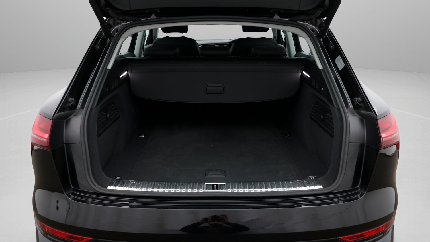 Used Audi e-tron 2021 for sale - 77888242: Photo 17