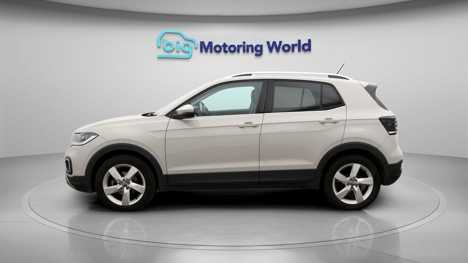 Used Volkswagen T-Cross 2023 for sale - 77520422: Photo 4