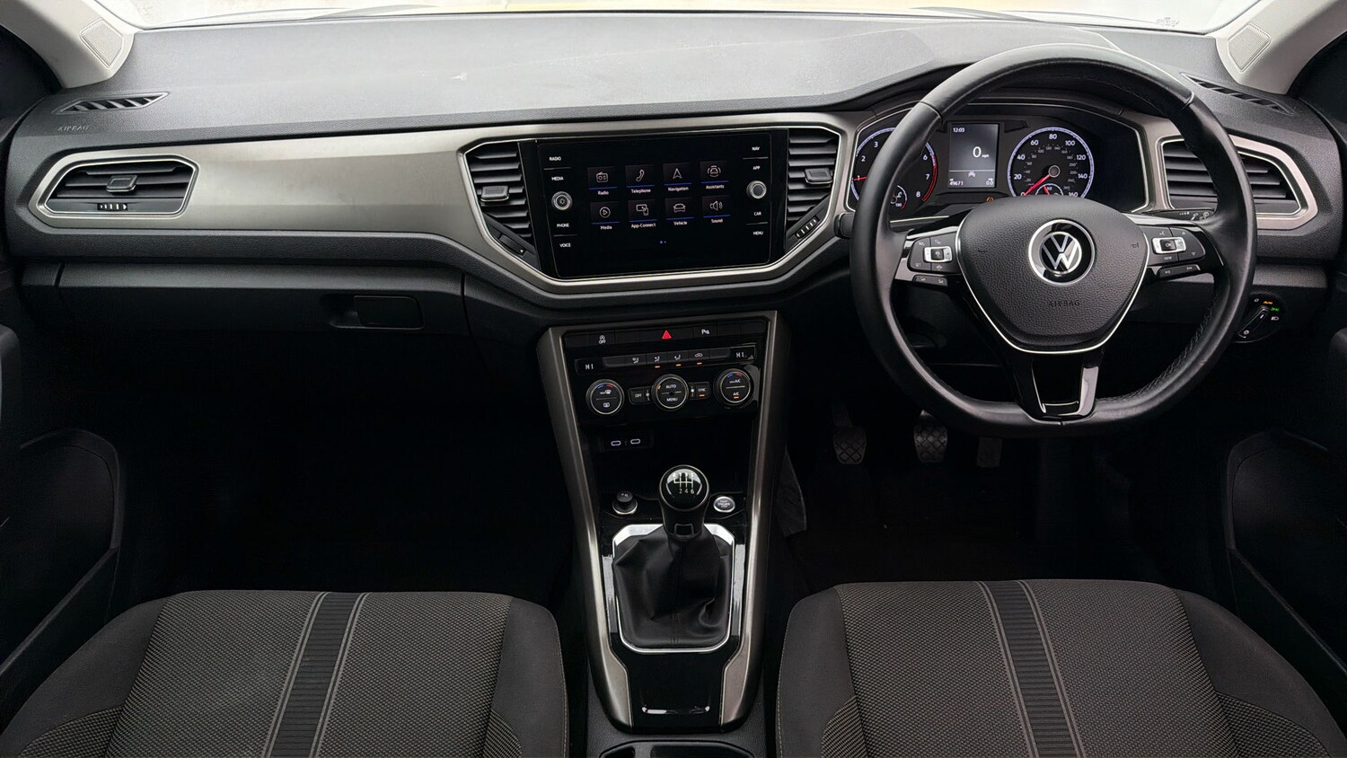 Used Volkswagen T-Roc 2020 for sale - 77932834: Photo 12