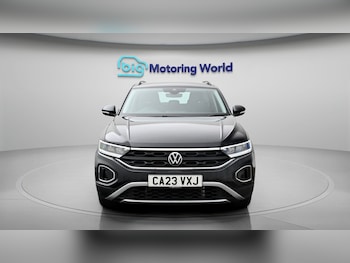 Used Volkswagen T-Roc 2023 for sale - 78268006: Photo