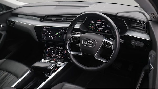 Used Audi e-tron 2021 for sale - 76306532: Photo 10