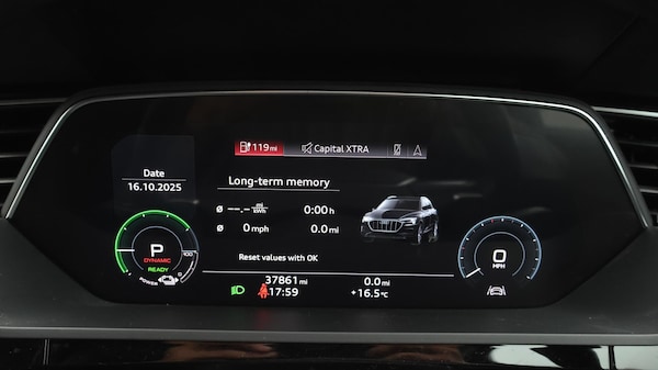 Used Audi e-tron 2021 for sale - 76306532: Photo 11