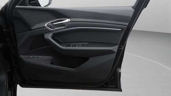 Used Audi e-tron 2021 for sale - 76306532: Photo 16