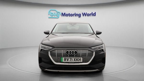 Used Audi e-tron 2021 for sale - 76306532: Photo 3