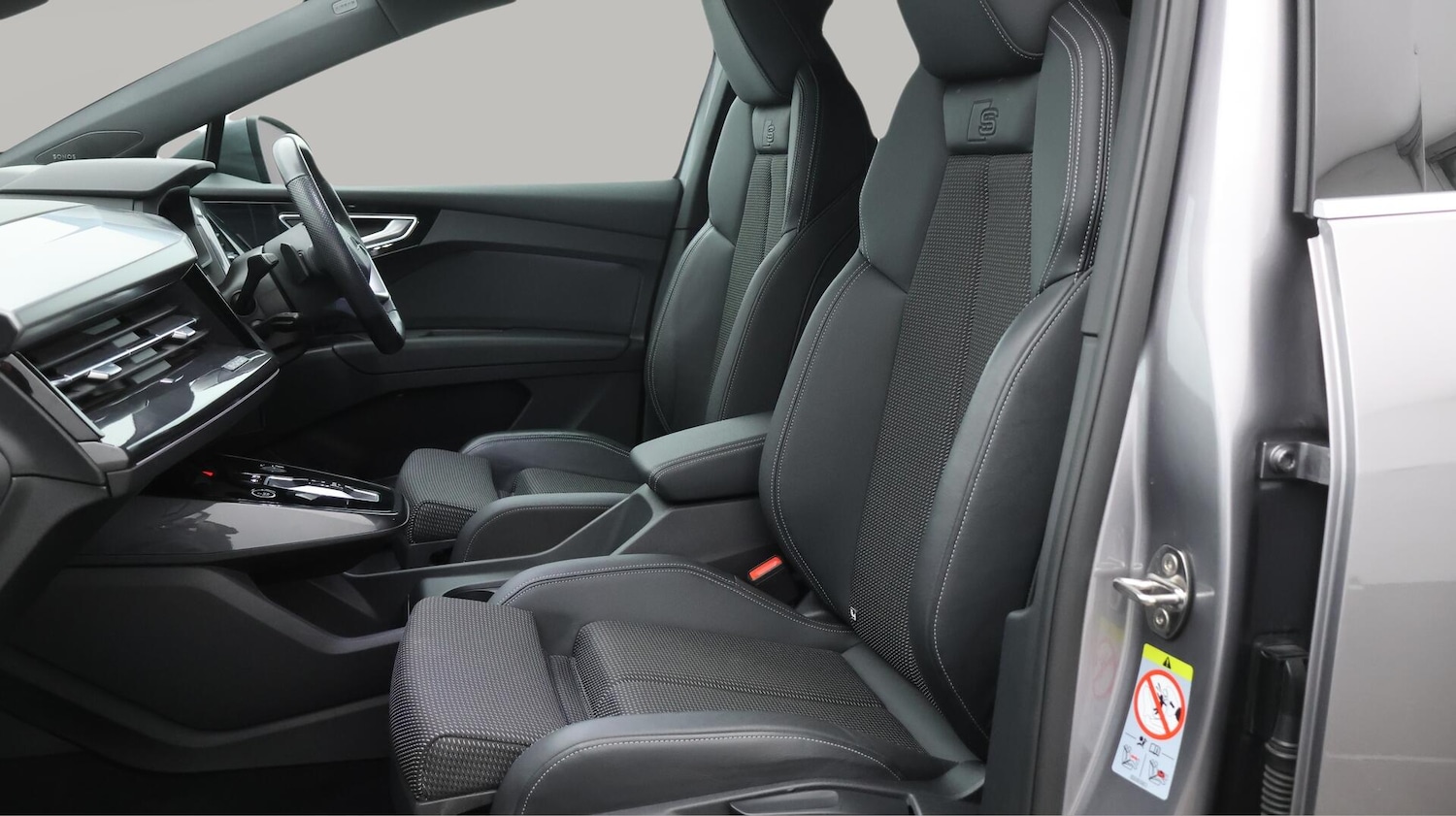 Used Audi Q4 e-tron 2022 for sale - 76136434: Photo 15