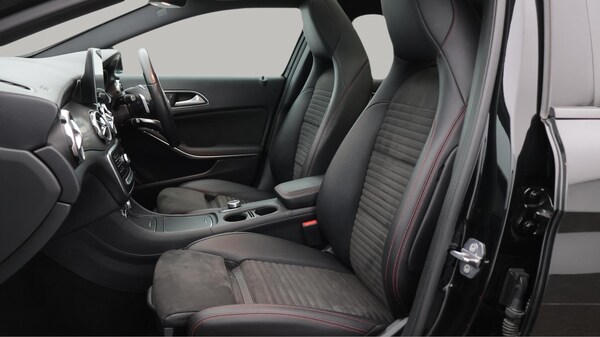 Used Mercedes-Benz GLA 2020 for sale - 76326992: Photo 15