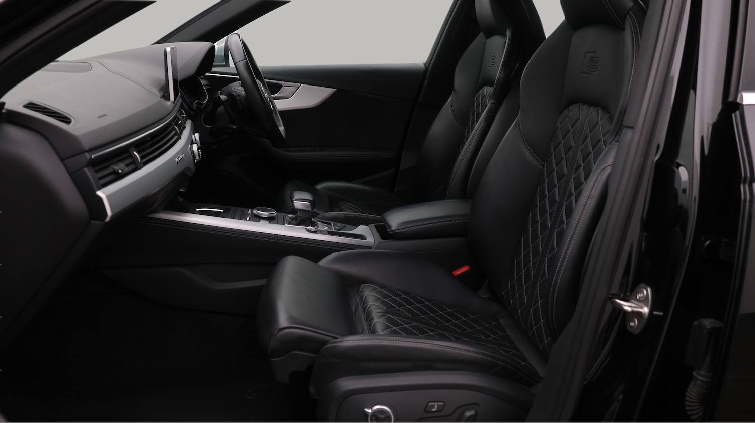 Used Audi S4 Avant 2018 for sale - 77522226: Photo 14