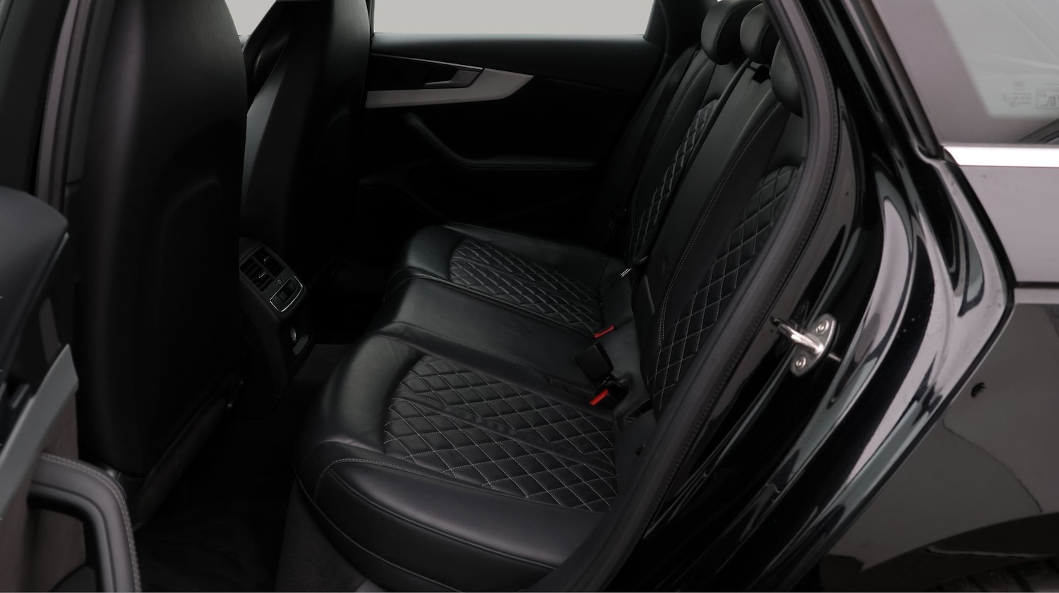 Used Audi S4 Avant 2018 for sale - 77522226: Photo 16