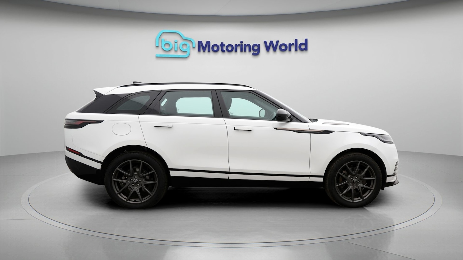 Used Land Rover Range Rover Velar 2023 for sale - 77665161: Photo 8