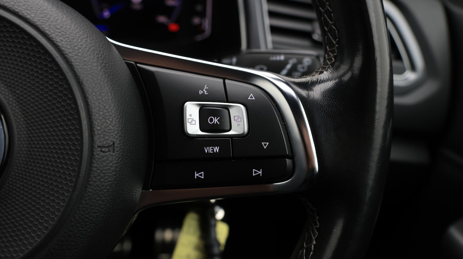 Used Volkswagen T-Roc 2020 for sale - 76432957: Photo 26