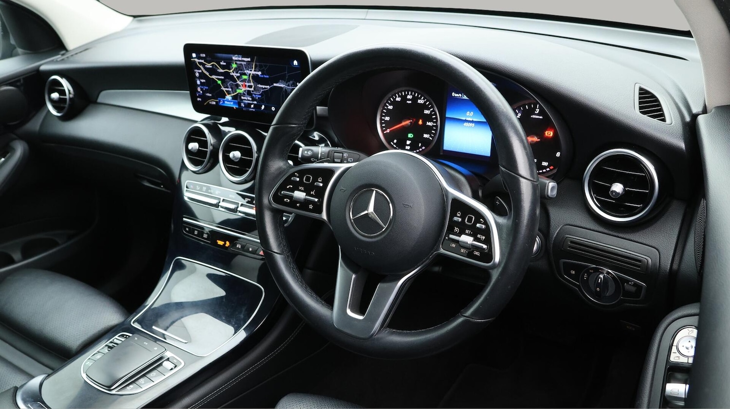 Used Mercedes-Benz GLC 2019 for sale - 76151219: Photo 10