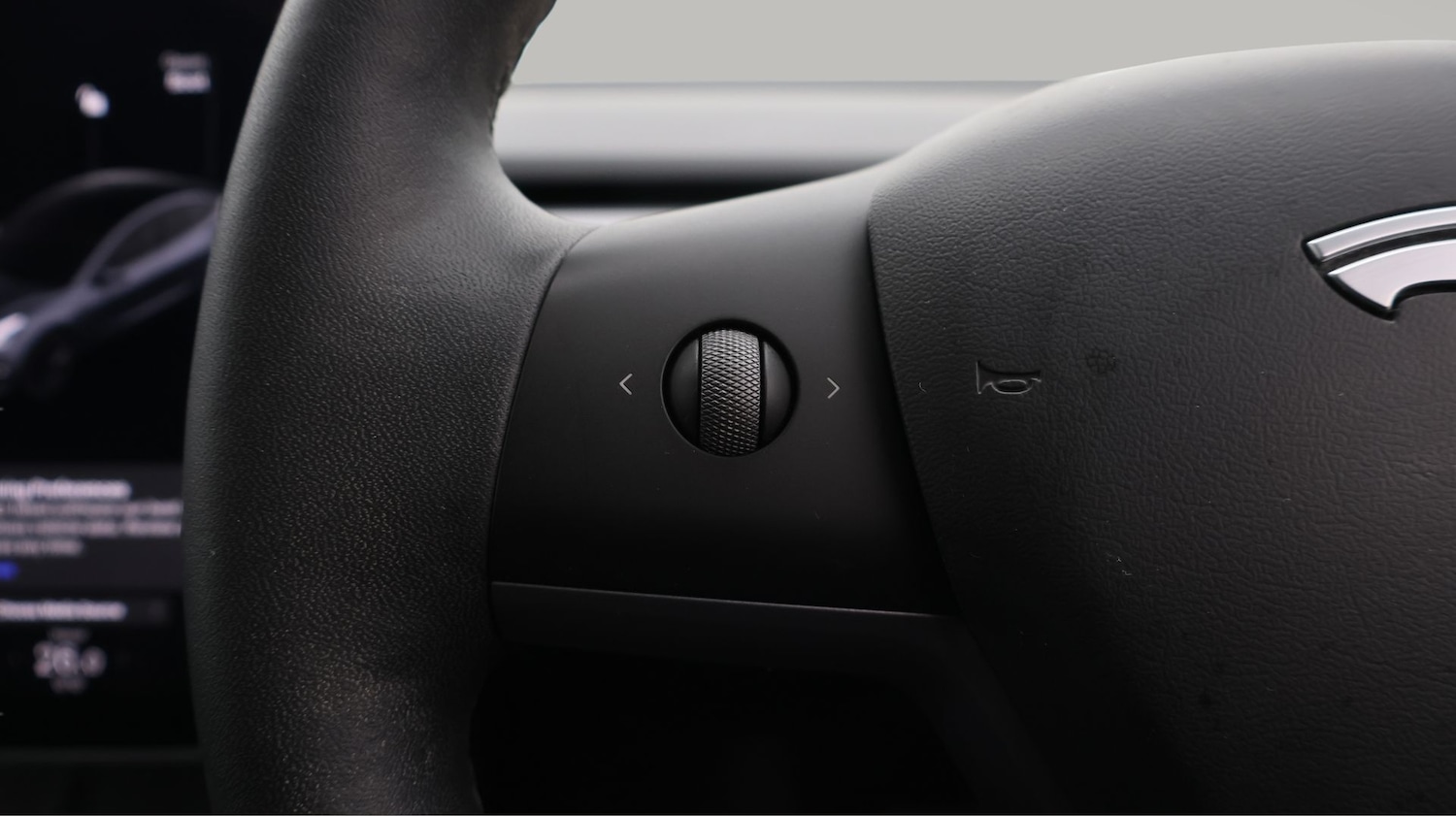 Used Tesla Model 3 2021 for sale - 77520416: Photo 25