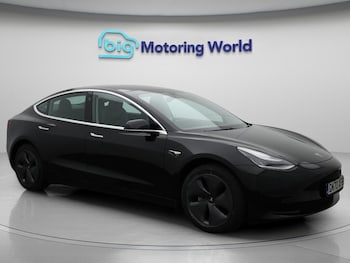 2020 (70) - Standard Plus 4dr Auto