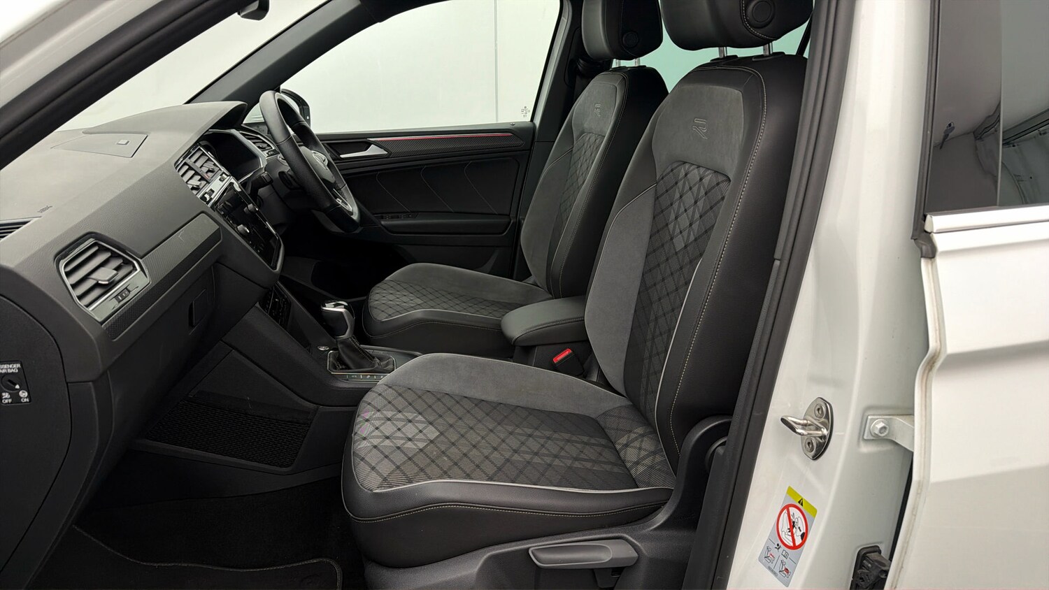 Used Volkswagen Tiguan 2023 for sale - 78176305: Photo 13