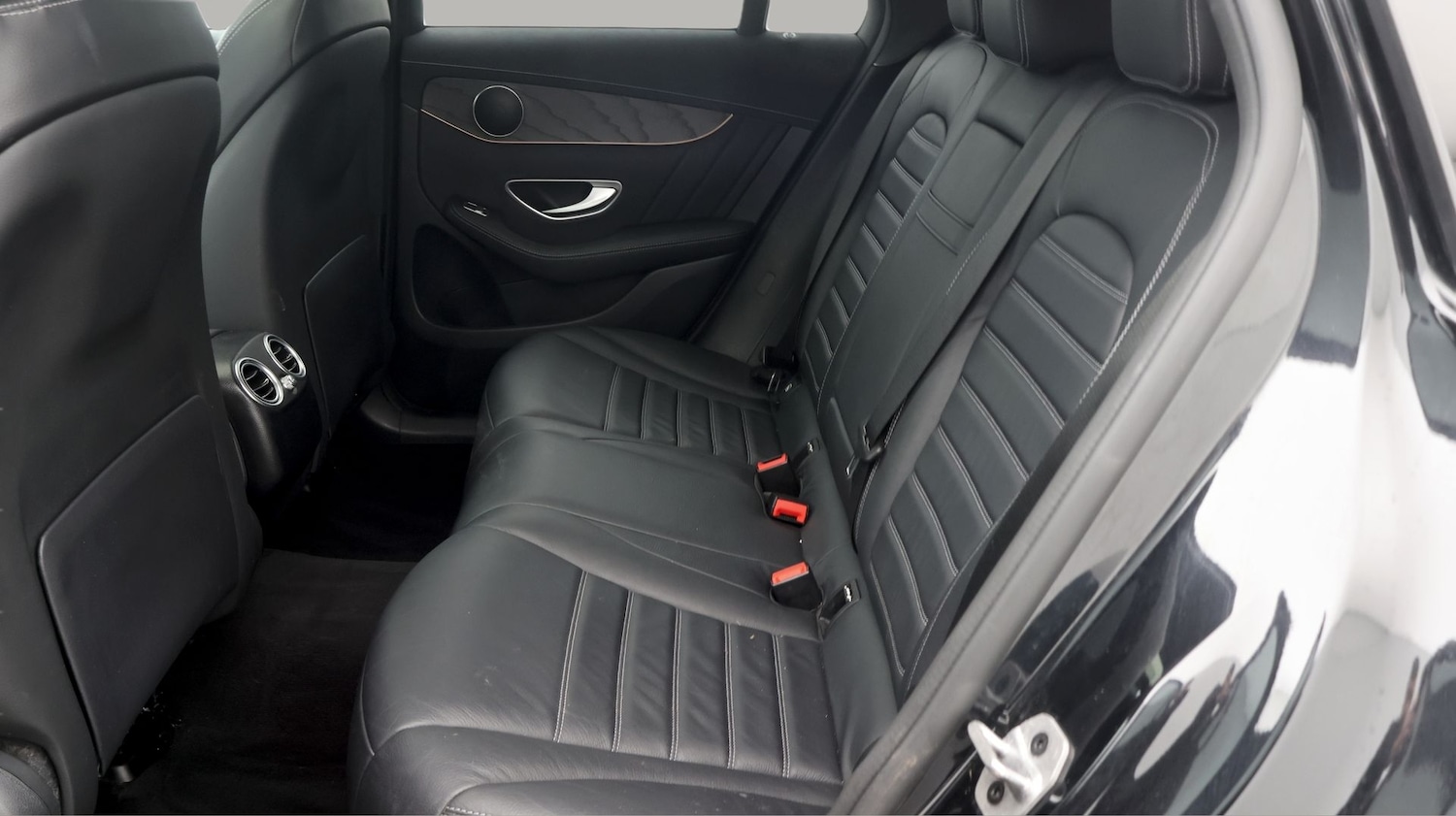 Used Mercedes-Benz EQC 2023 for sale - 77803339: Photo 16