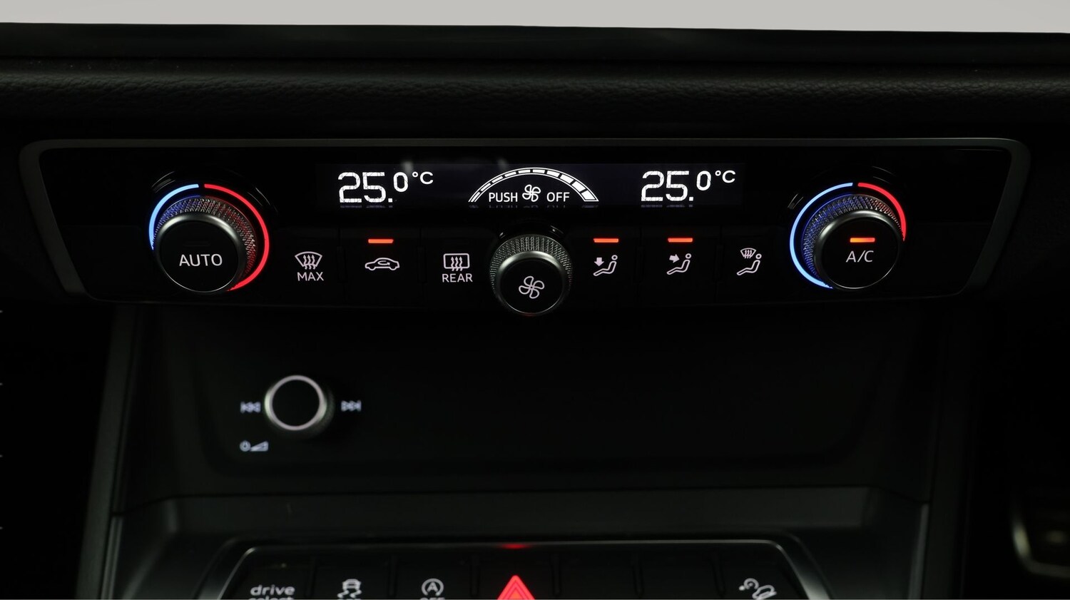 Used Audi Q3 2021 for sale - 77746132: Photo 12