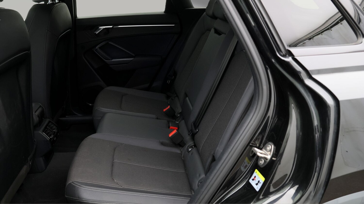 Used Audi Q3 2021 for sale - 77746132: Photo 16