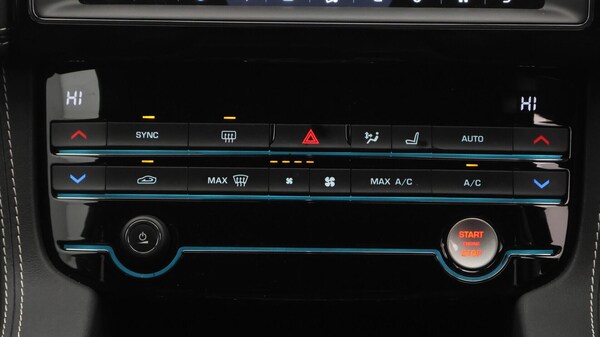 Used Jaguar F-Pace 2020 for sale - 76327388: Photo 13