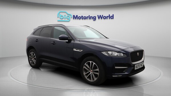 Used Jaguar F-Pace 2020 for sale - 76327388: Photo 2